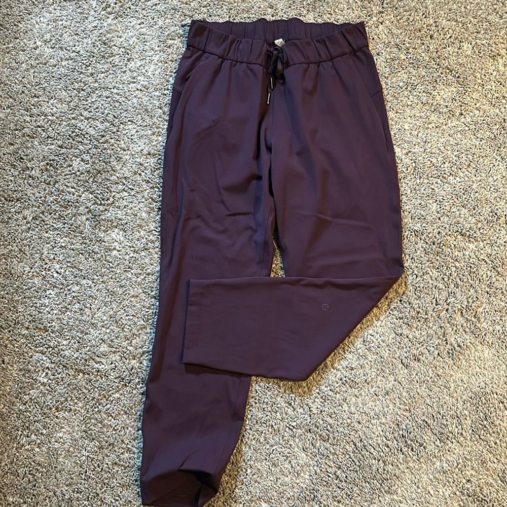 Lululemon pants